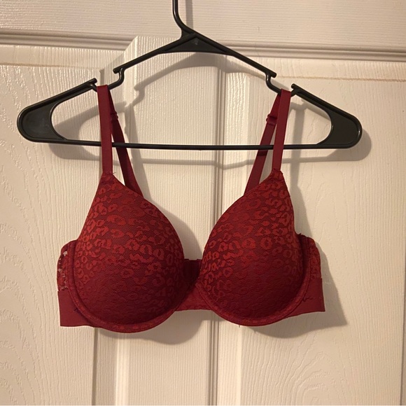 PINK | Victoria’s Secret Wear Everywhere T-Shirt Lightly Lined Red Bra | 36C - Picture 1 of 12